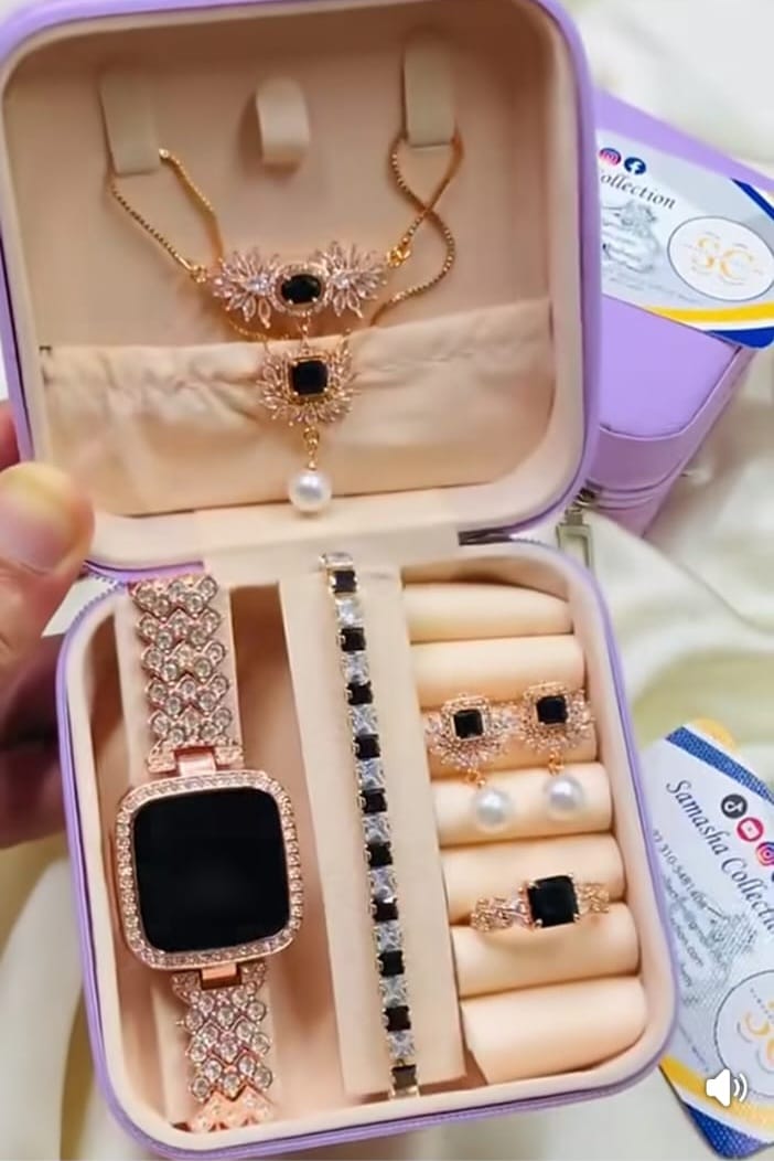 Luxury 4-Piece Silver Crystal Jewelry Set for Women